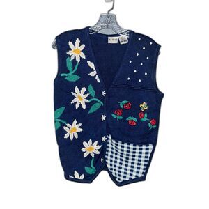 Vintage Two Twenty Cottagecore Floral Knit Embroidered Grandmacore Vest